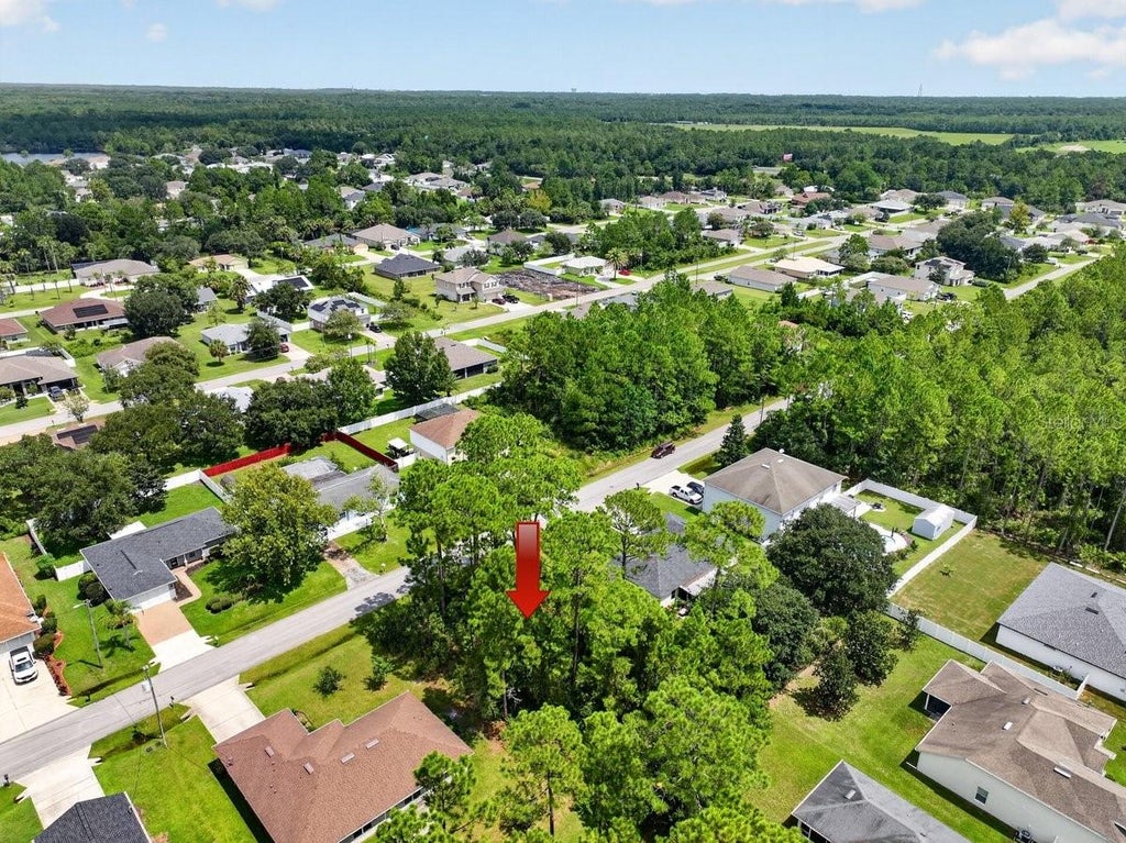 Photo of 12 Undershire Path, Palm Coast, FL 32164 (MLS # V4951074)