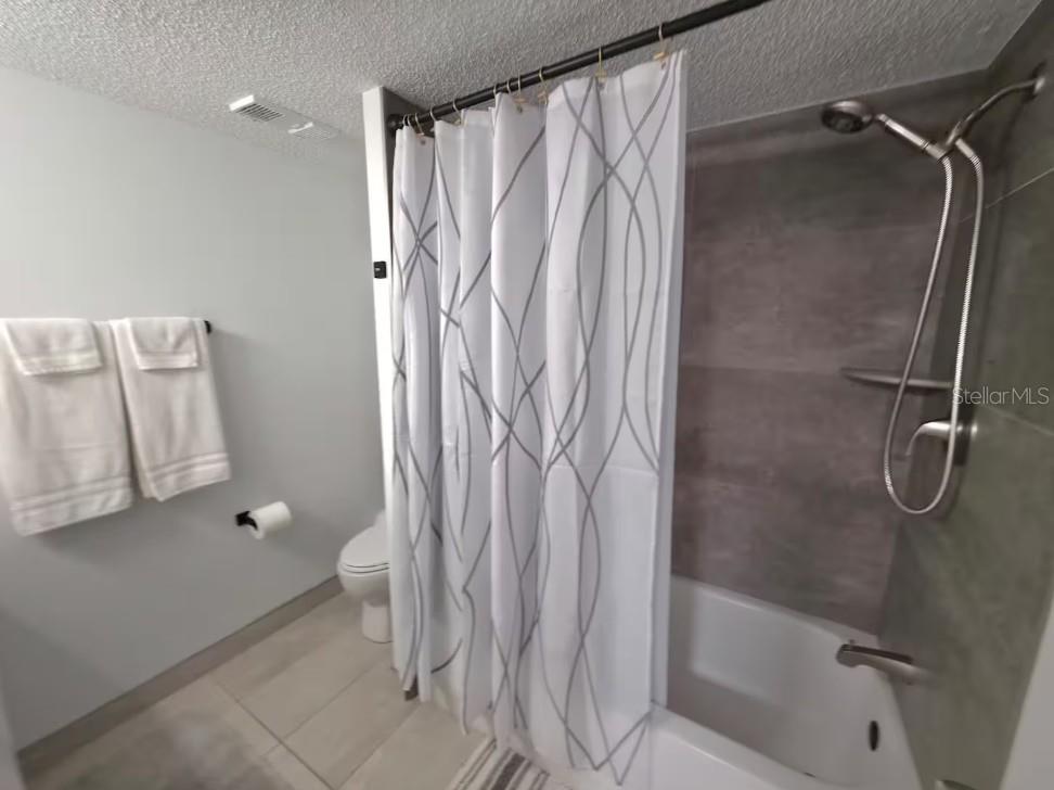 VILLAGE GREEN CLUB ESTATES UNI - Commercial Sale