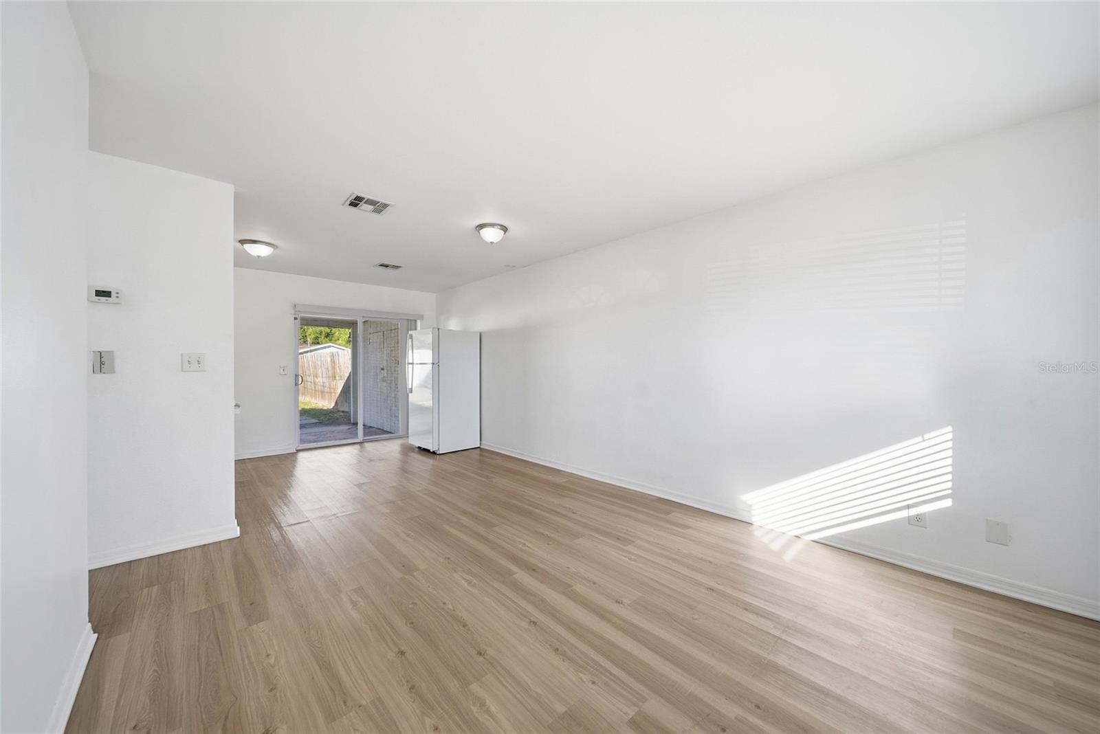 GLENSIDE SUB - Residential Income