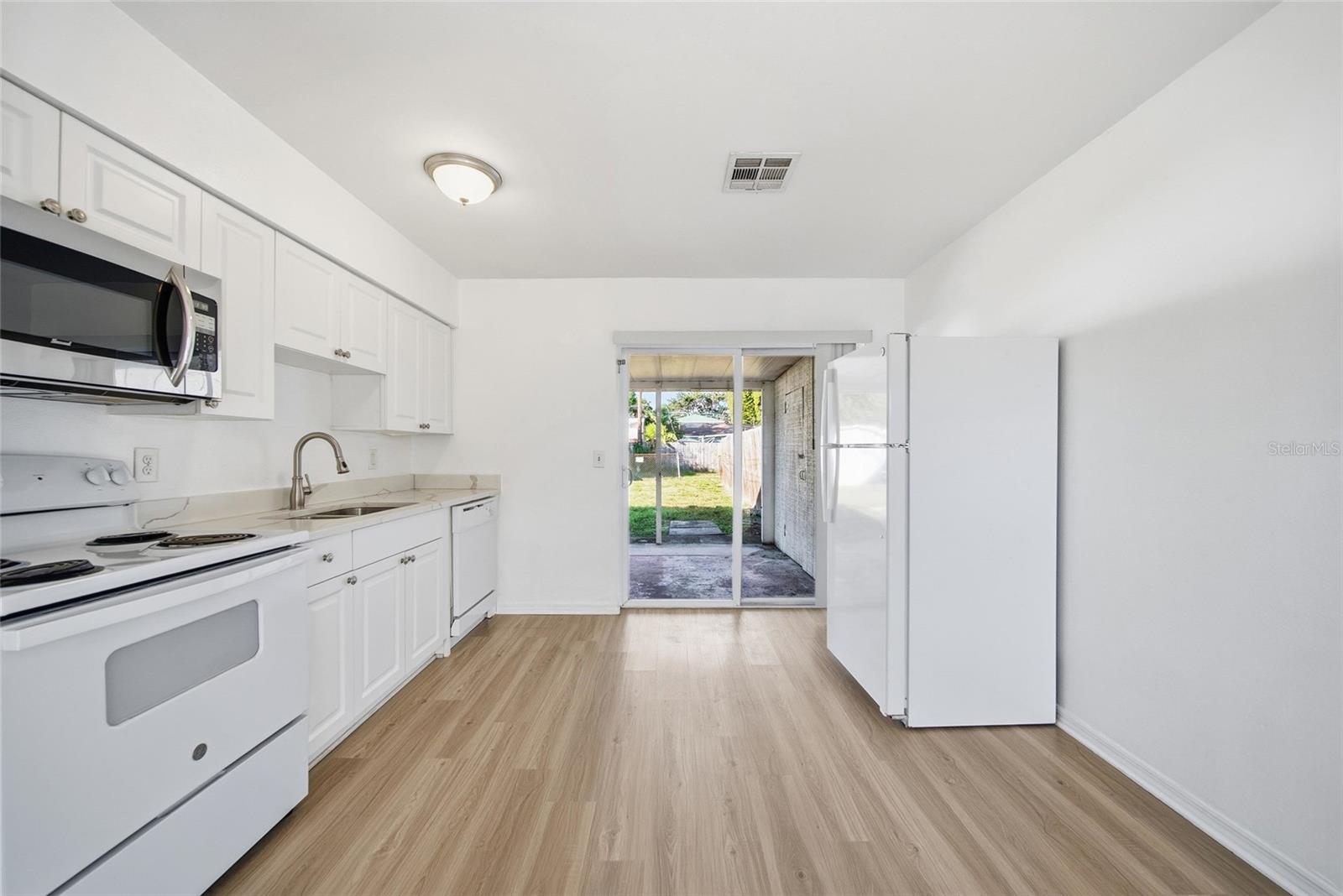 GLENSIDE SUB - Residential Income