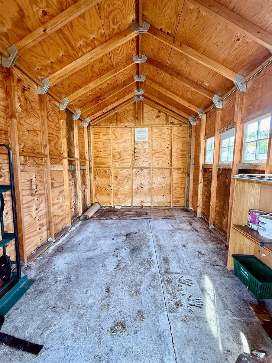 GANDY MANOR 2ND ADD - Residential Lease