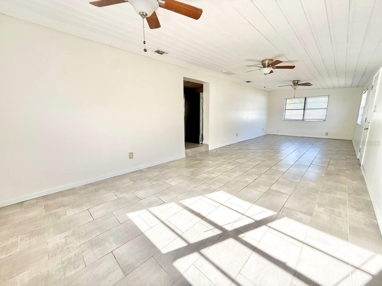 GANDY MANOR 2ND ADD - Residential Lease