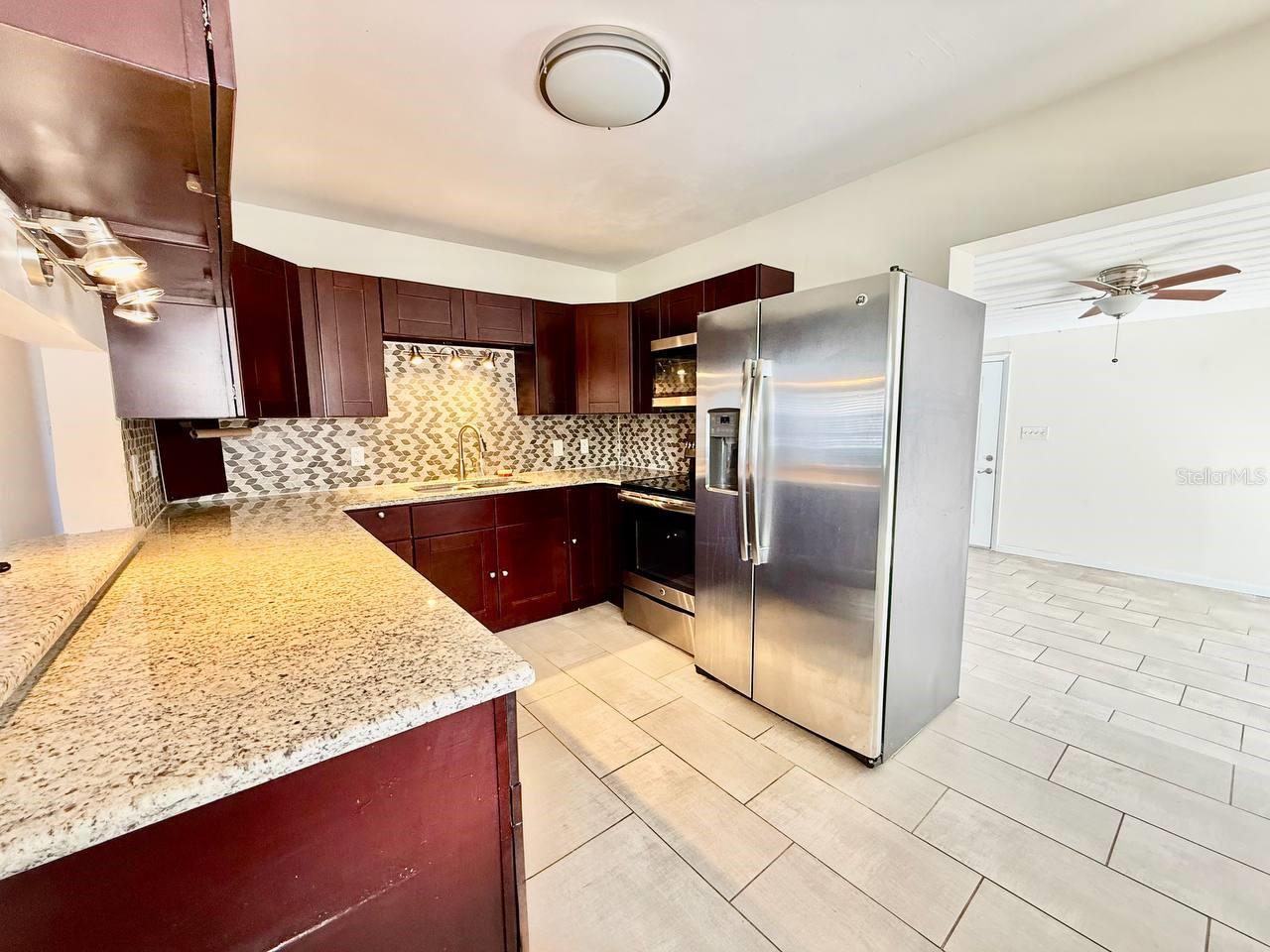 GANDY MANOR 2ND ADD - Residential Lease