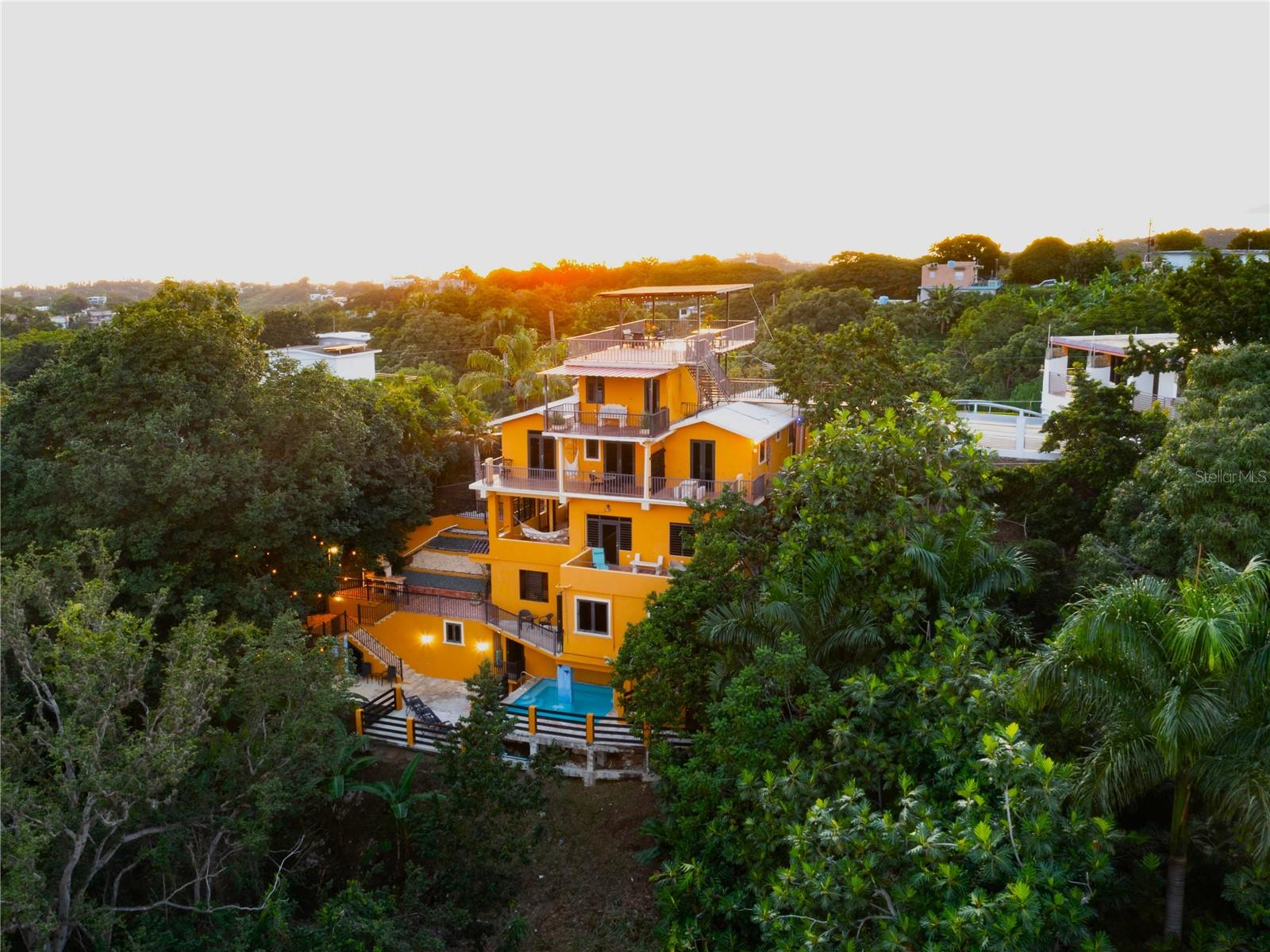 CARR. 414 KM 1.8 INT THE TERRACES