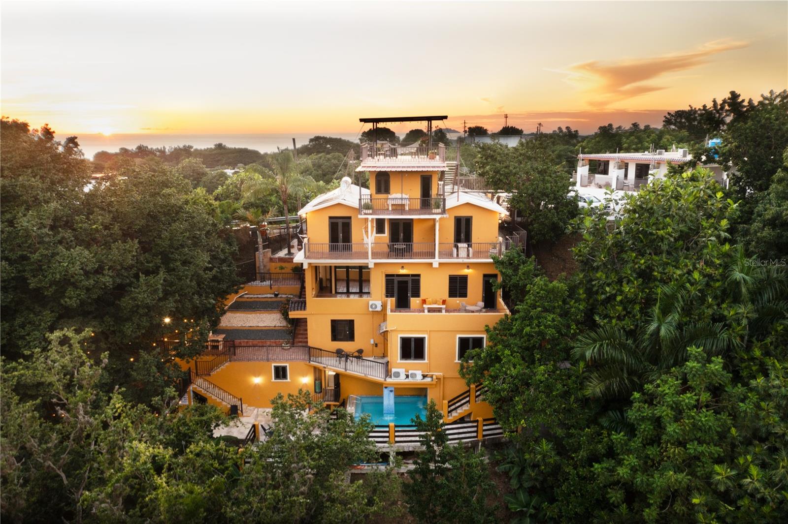 CARR. 414 KM 1.8 INT THE TERRACES