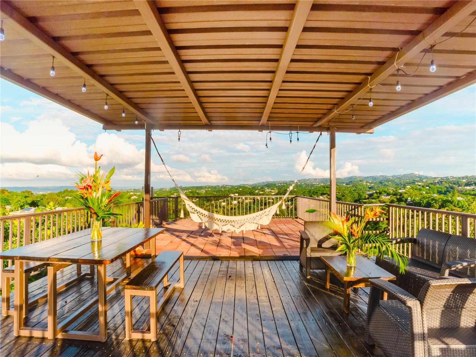 CARR. 414 KM 1.8 INT THE TERRACES