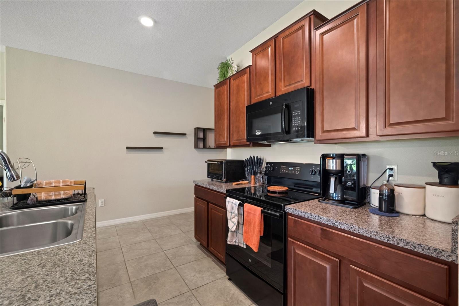 STONERIDGE AT AYERSWORTH - Residential