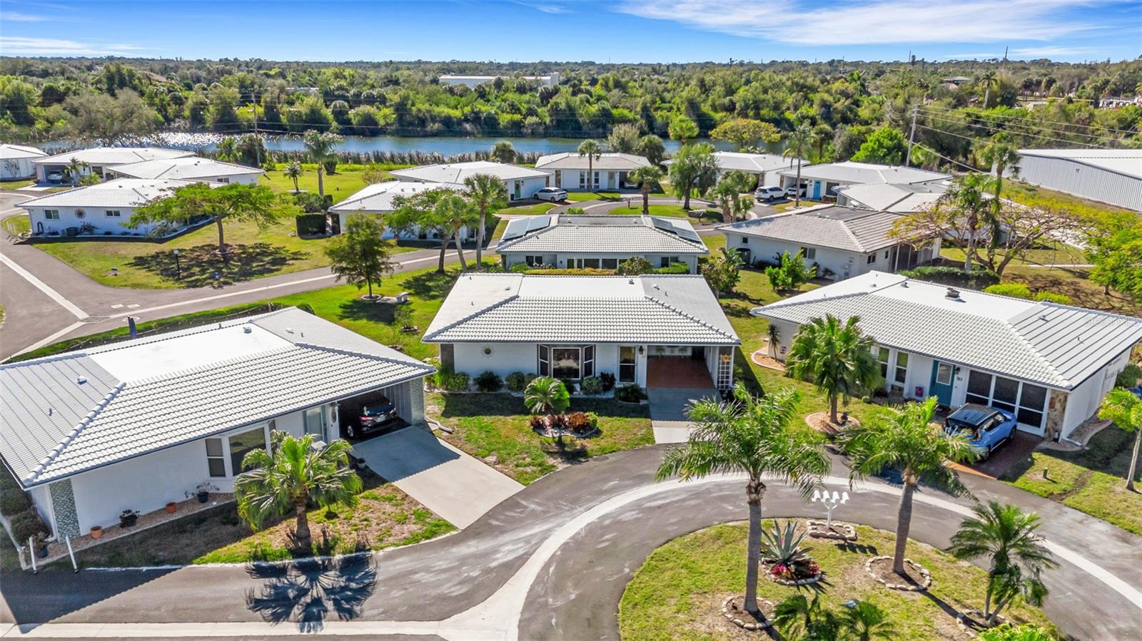 CIRCLE WOODS OF VENICE 1 - Residential