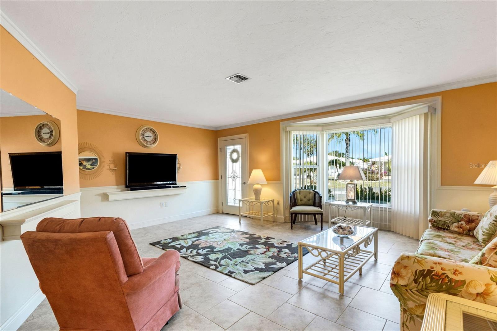 CIRCLE WOODS OF VENICE 1 - Residential