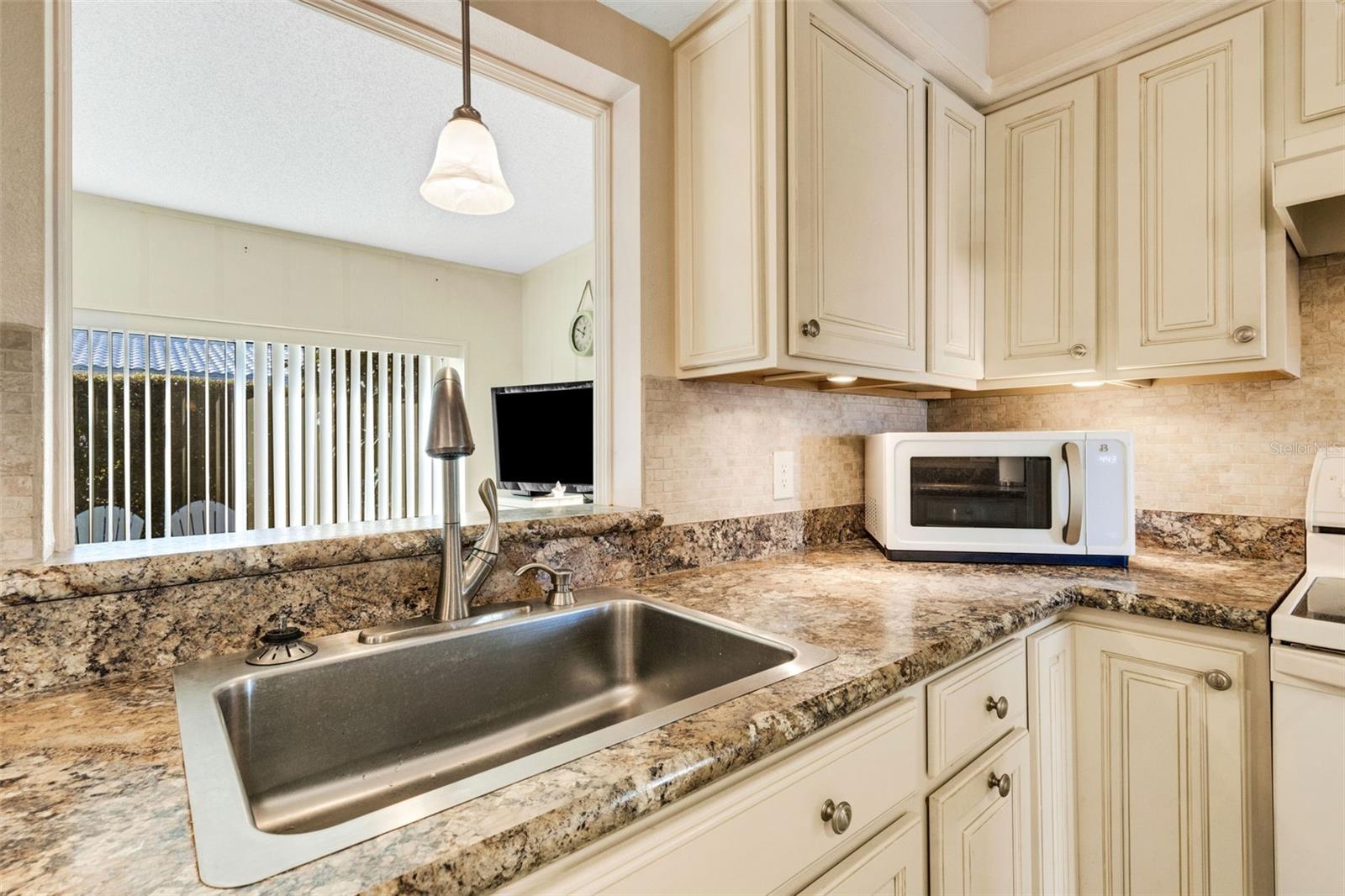 CIRCLE WOODS OF VENICE 1 - Residential