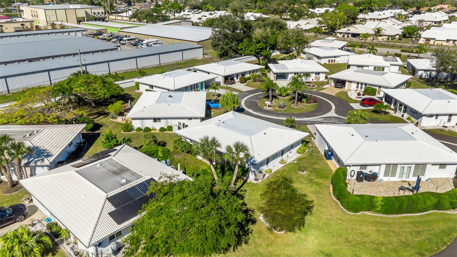 CIRCLE WOODS OF VENICE 1 - Residential