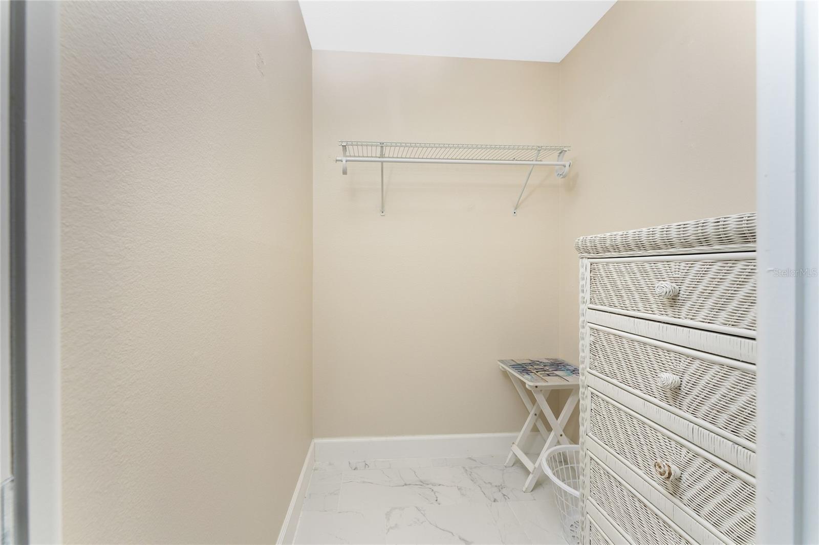 ENGLEWOOD ISLES SUB - Residential