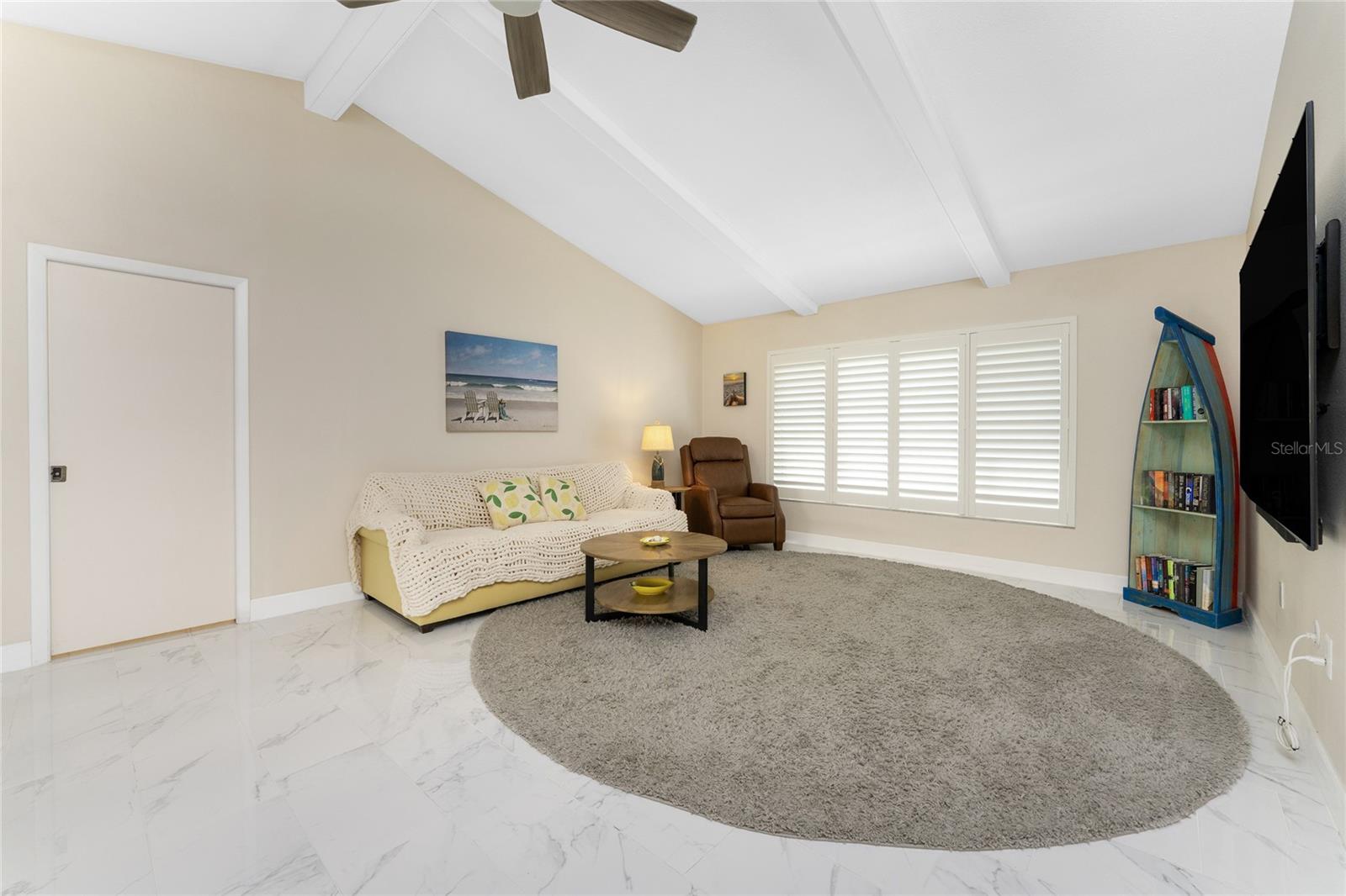 ENGLEWOOD ISLES SUB - Residential