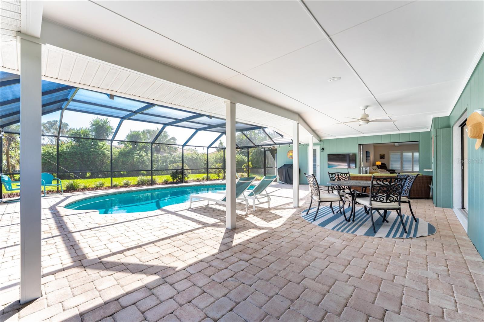 ENGLEWOOD ISLES SUB - Residential