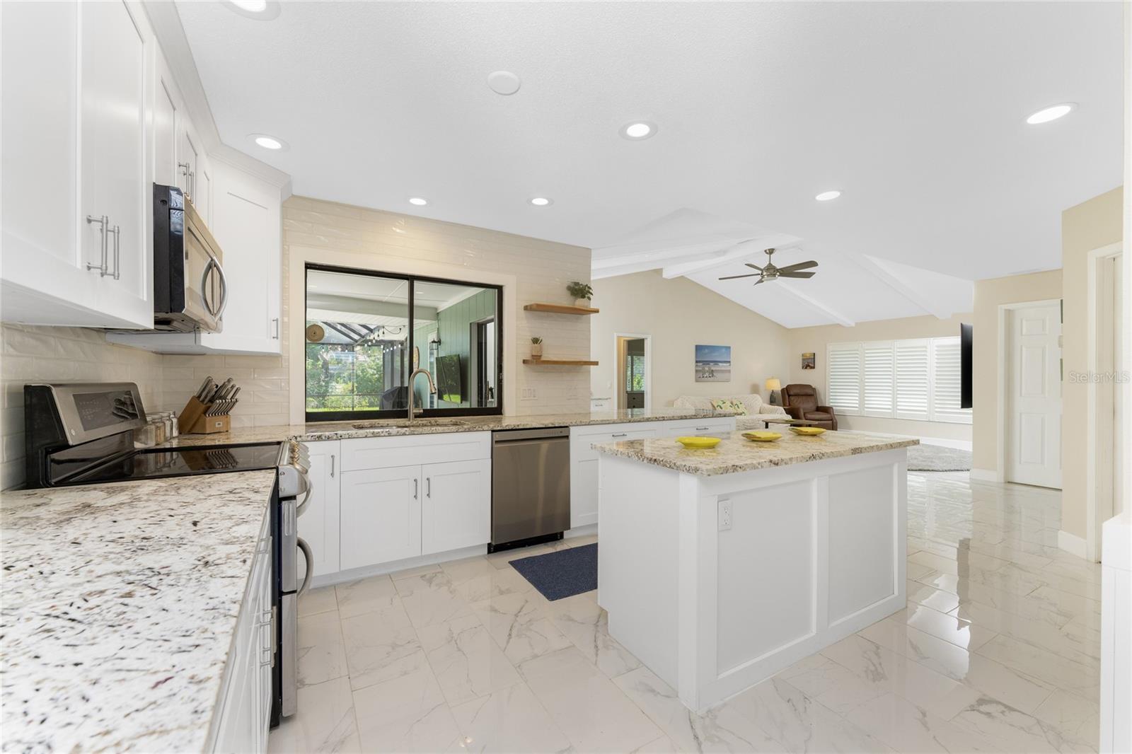 ENGLEWOOD ISLES SUB - Residential