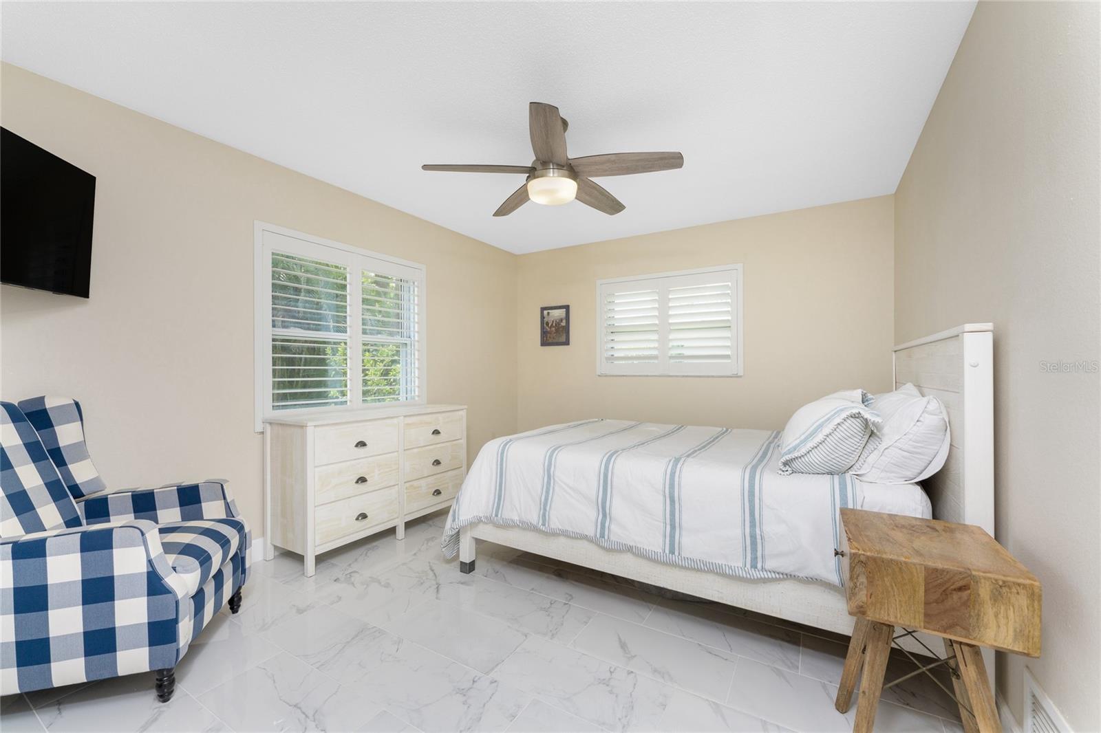 ENGLEWOOD ISLES SUB - Residential