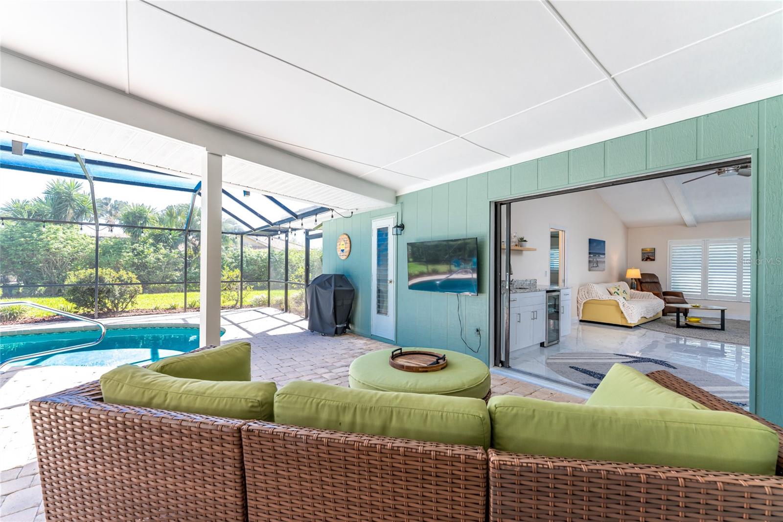 ENGLEWOOD ISLES SUB - Residential