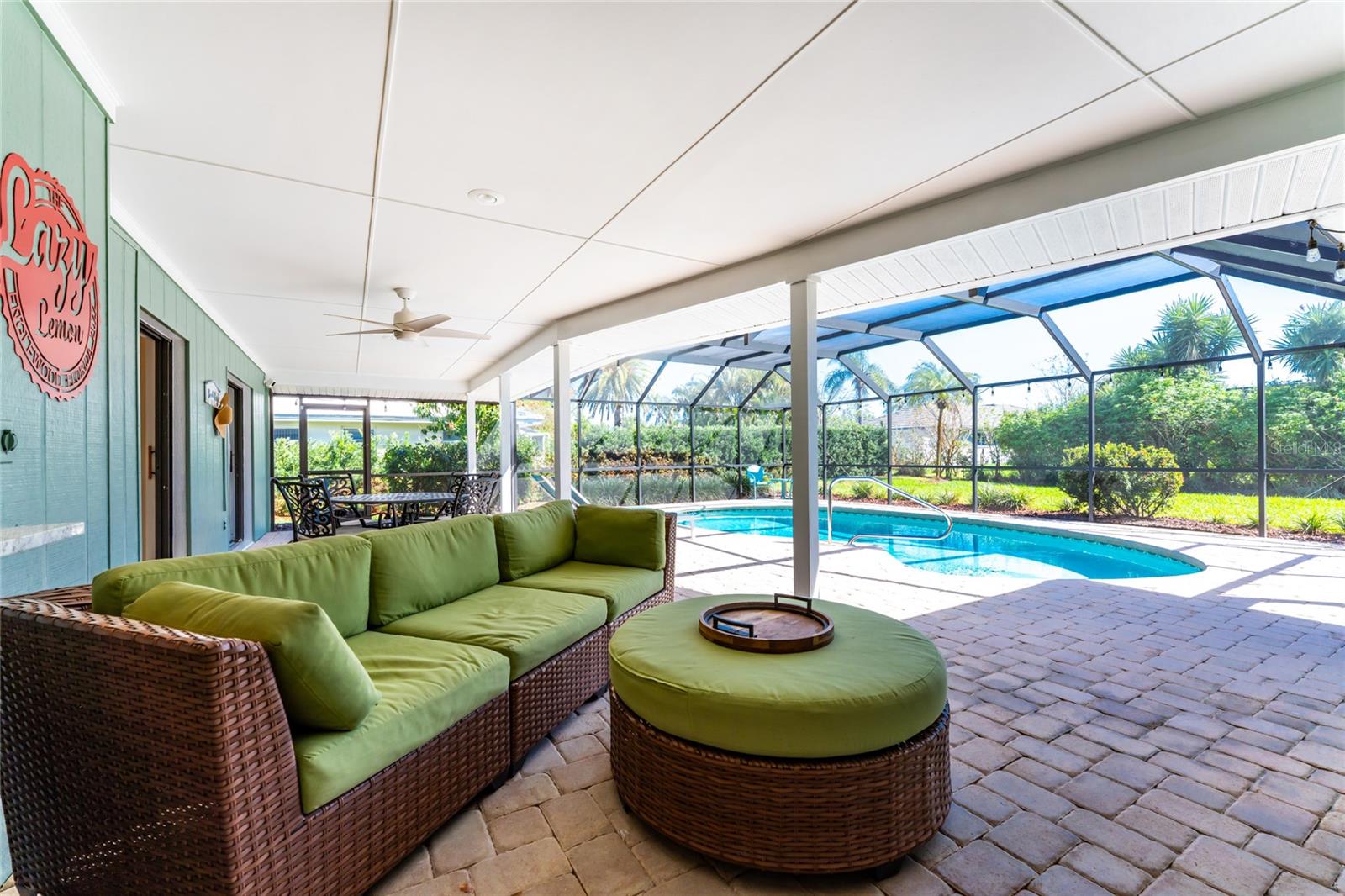 ENGLEWOOD ISLES SUB - Residential