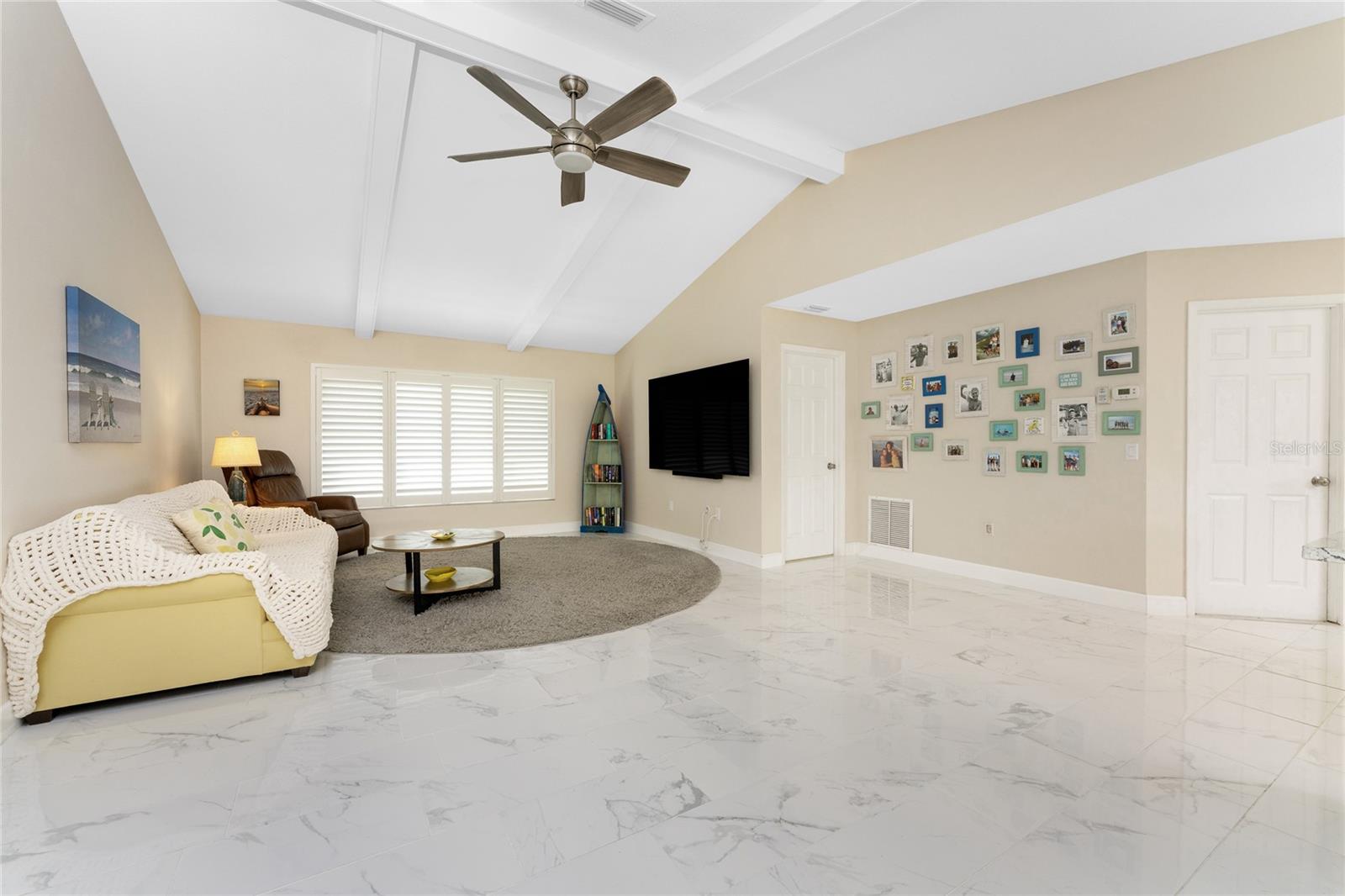 ENGLEWOOD ISLES SUB - Residential