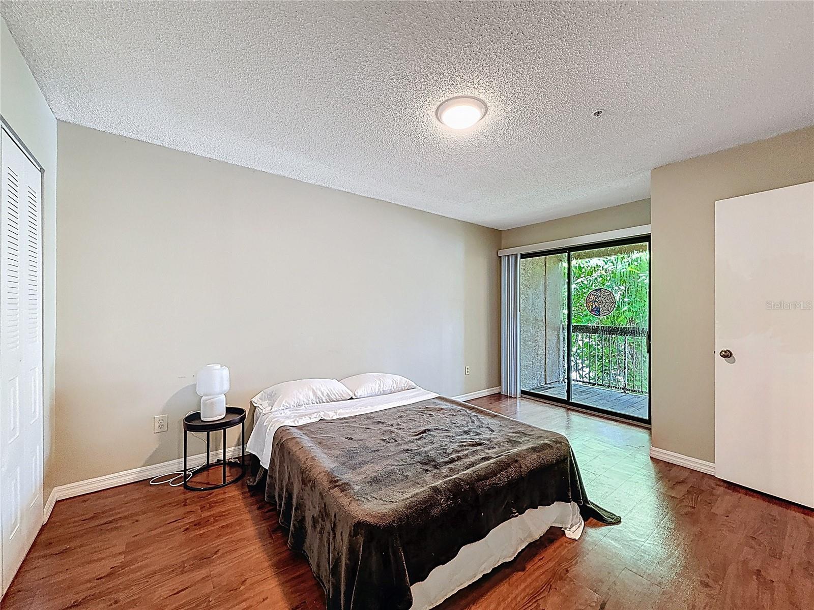 VINTAGE GRAND - Residential