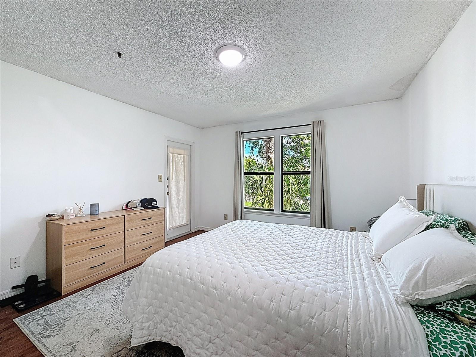 VINTAGE GRAND - Residential