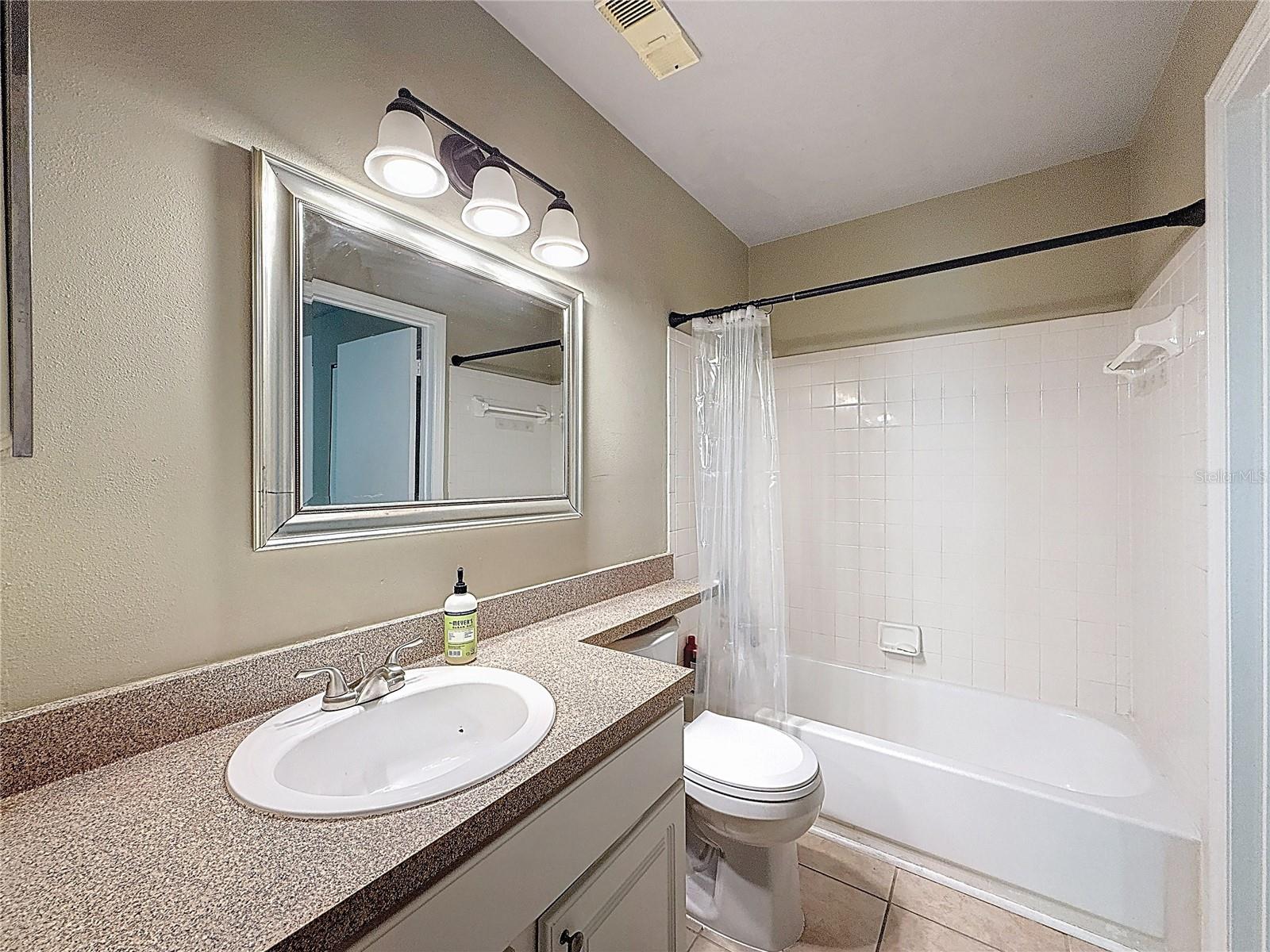 VINTAGE GRAND - Residential