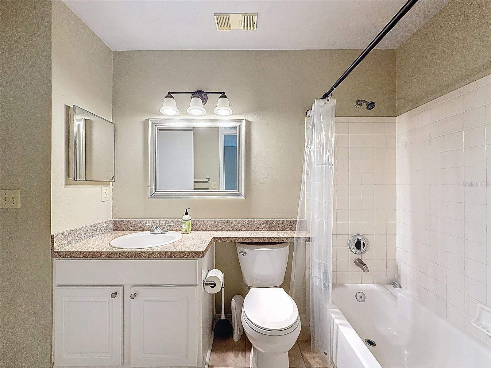 VINTAGE GRAND - Residential