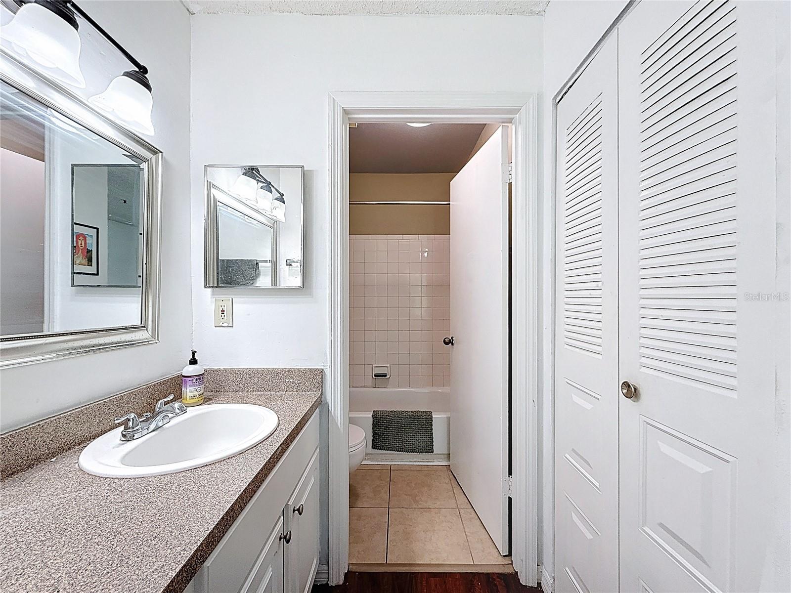 VINTAGE GRAND - Residential