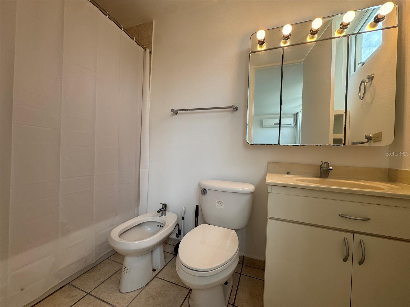 CAROLINA/ ISLA VERDE - Residential