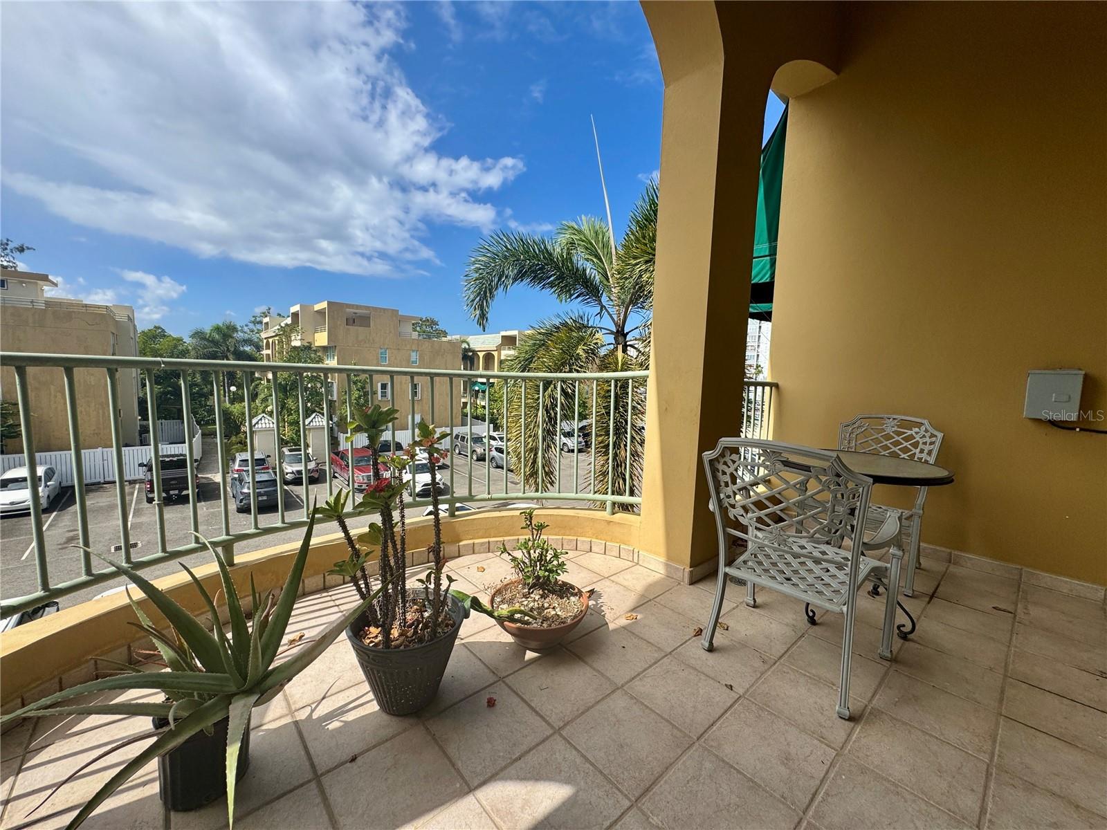 CAROLINA/ ISLA VERDE - Residential