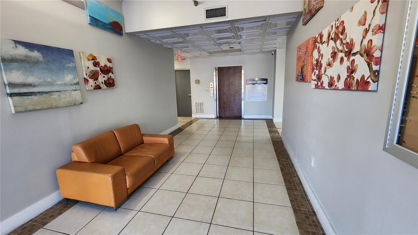 Photo 4 of 16 of 701 S MADISON AVENUE 211 condo