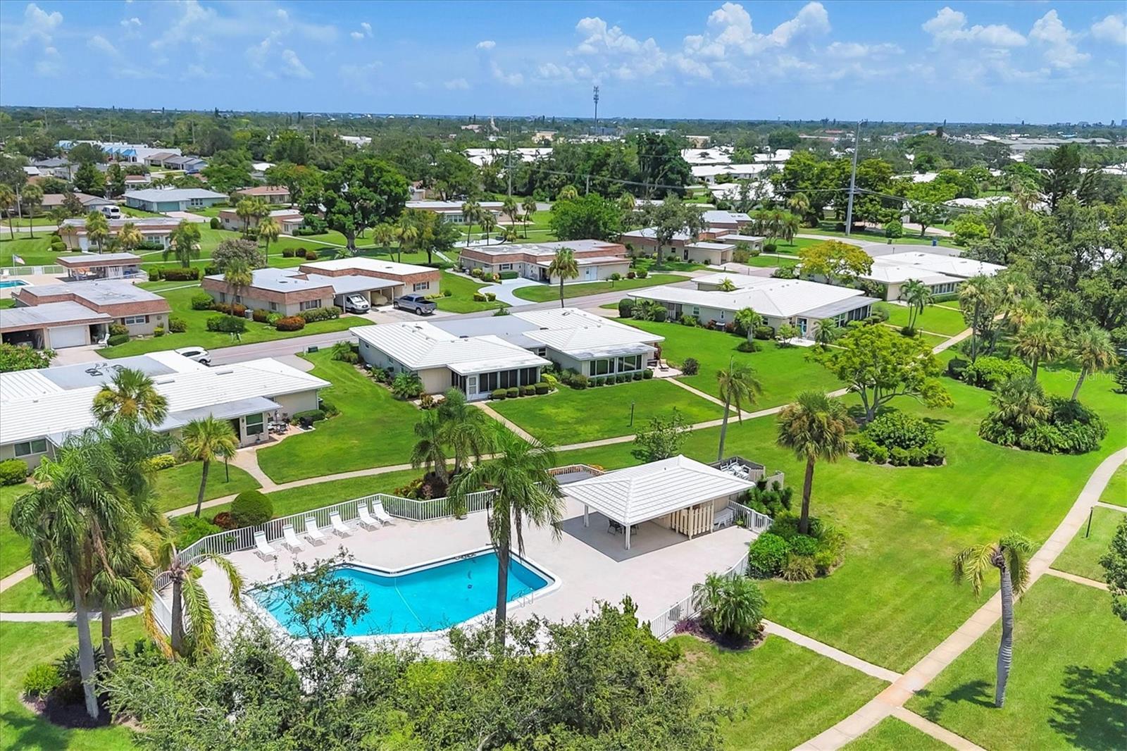 VILLAGE GREEN OF BRADENTON SECTION 5 - Residential