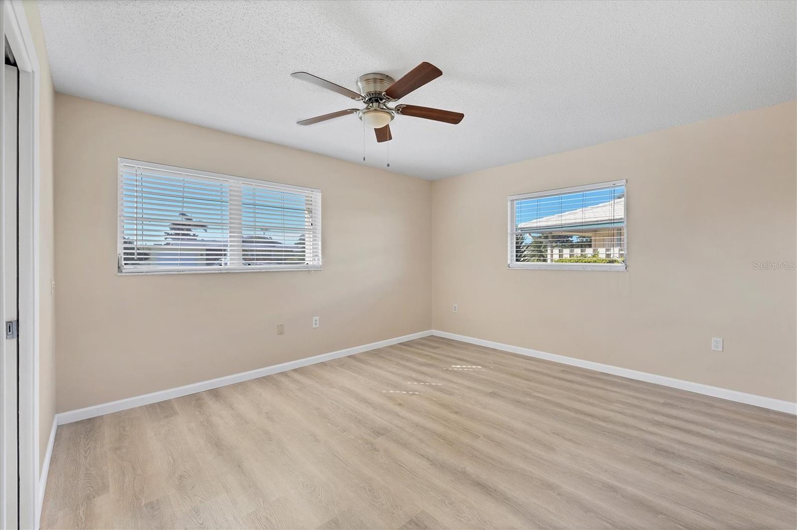 VILLAGE GREEN OF BRADENTON SECTION 5 - Residential