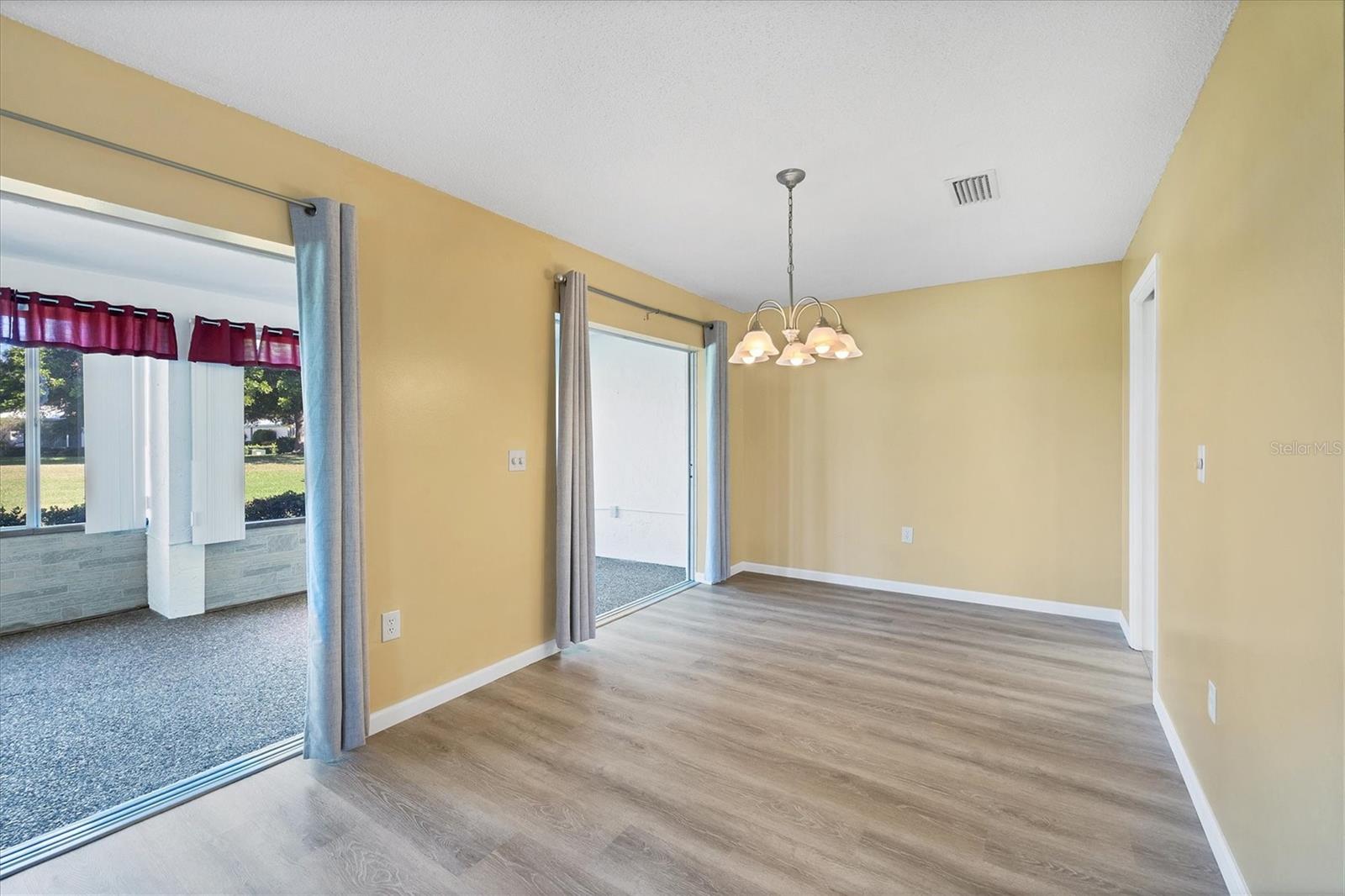 VILLAGE GREEN OF BRADENTON SECTION 5 - Residential