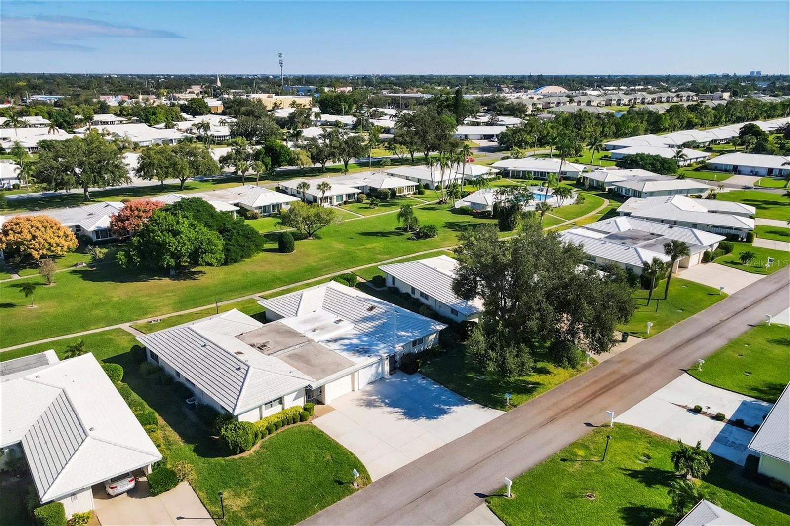 VILLAGE GREEN OF BRADENTON SECTION 5 - Residential