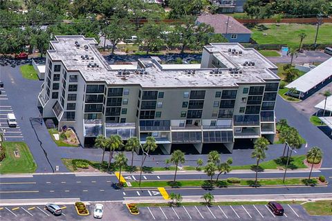 Photo of 9860 62nd Terrace N #1047, St Petersburg, FL 33708 (MLS # O6318208)