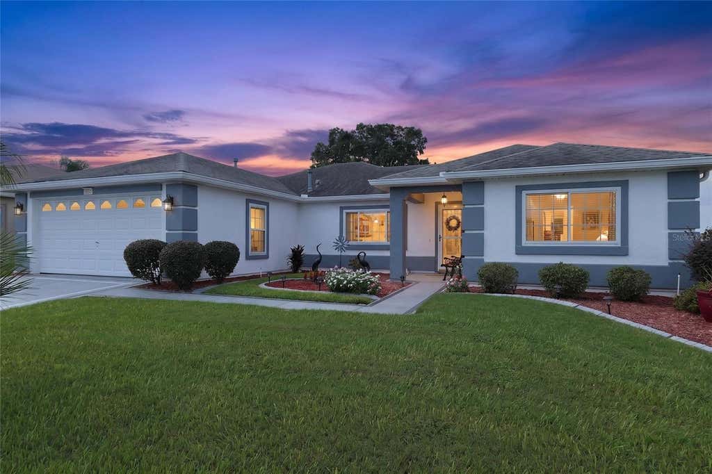 Photo of 13600 SE 87th Circle, Summerfield, FL 34491 (MLS # OM729743)