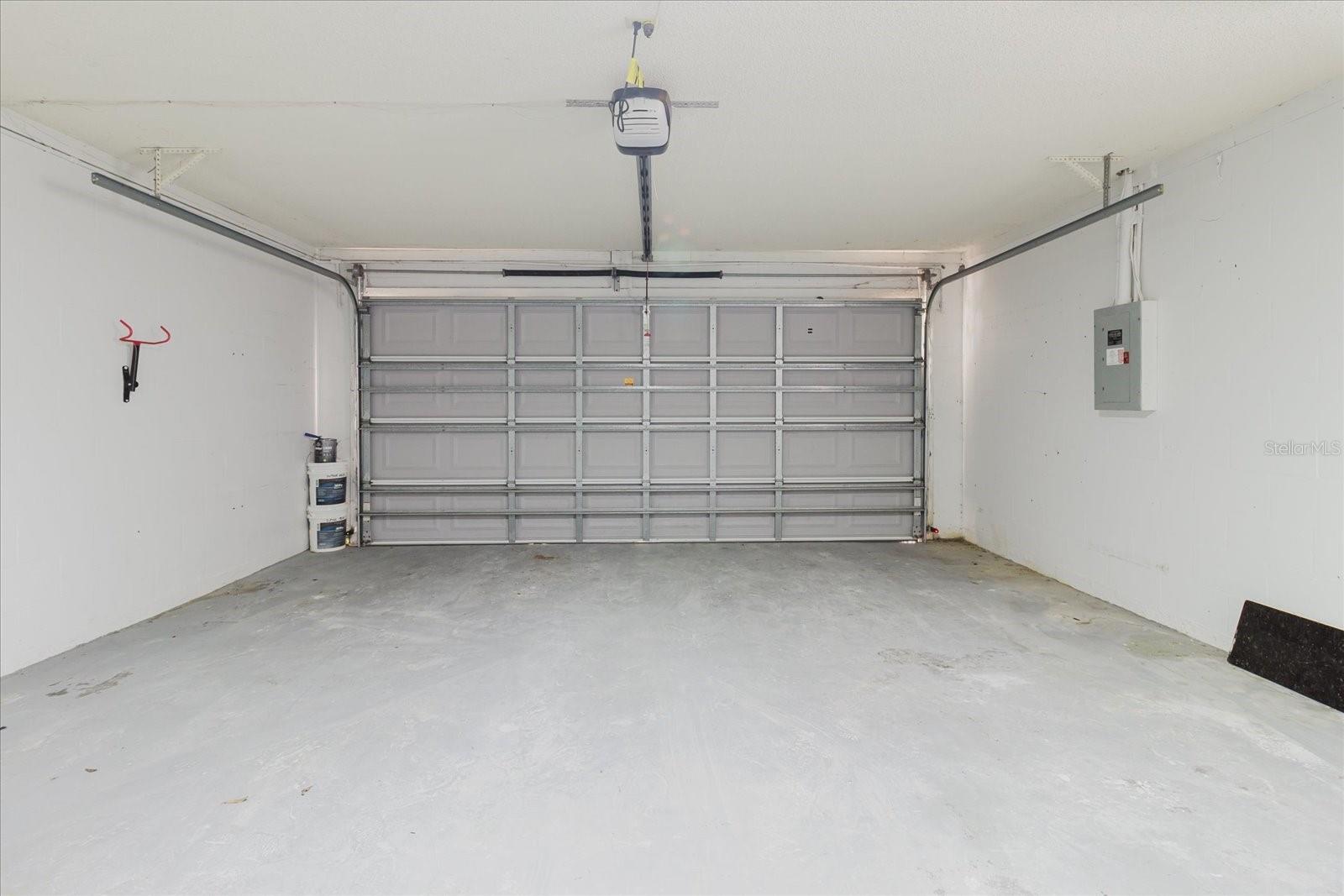 COUNTRY PLACE WEST UNIT II - Residential