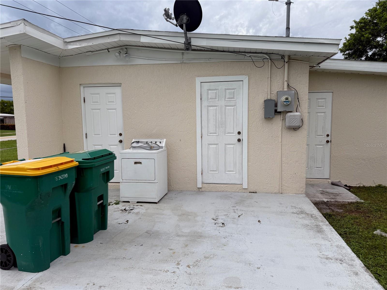 PORT CHARLOTTE SEC 033 - Residential Lease