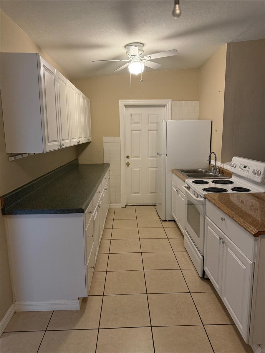 PORT CHARLOTTE SEC 033 - Residential Lease