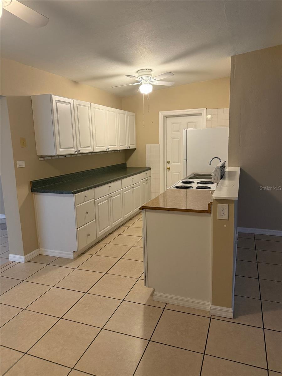 PORT CHARLOTTE SEC 033 - Residential Lease