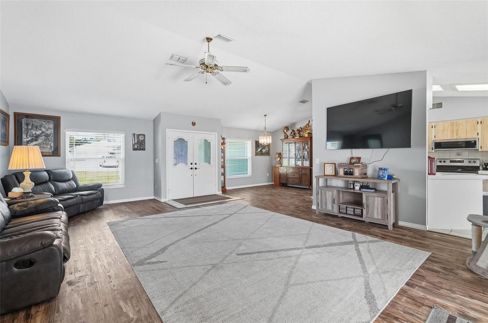 SPRING HILL - Residential