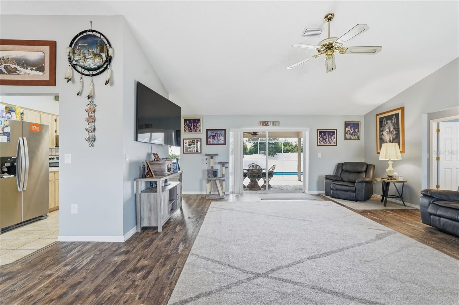 SPRING HILL - Residential