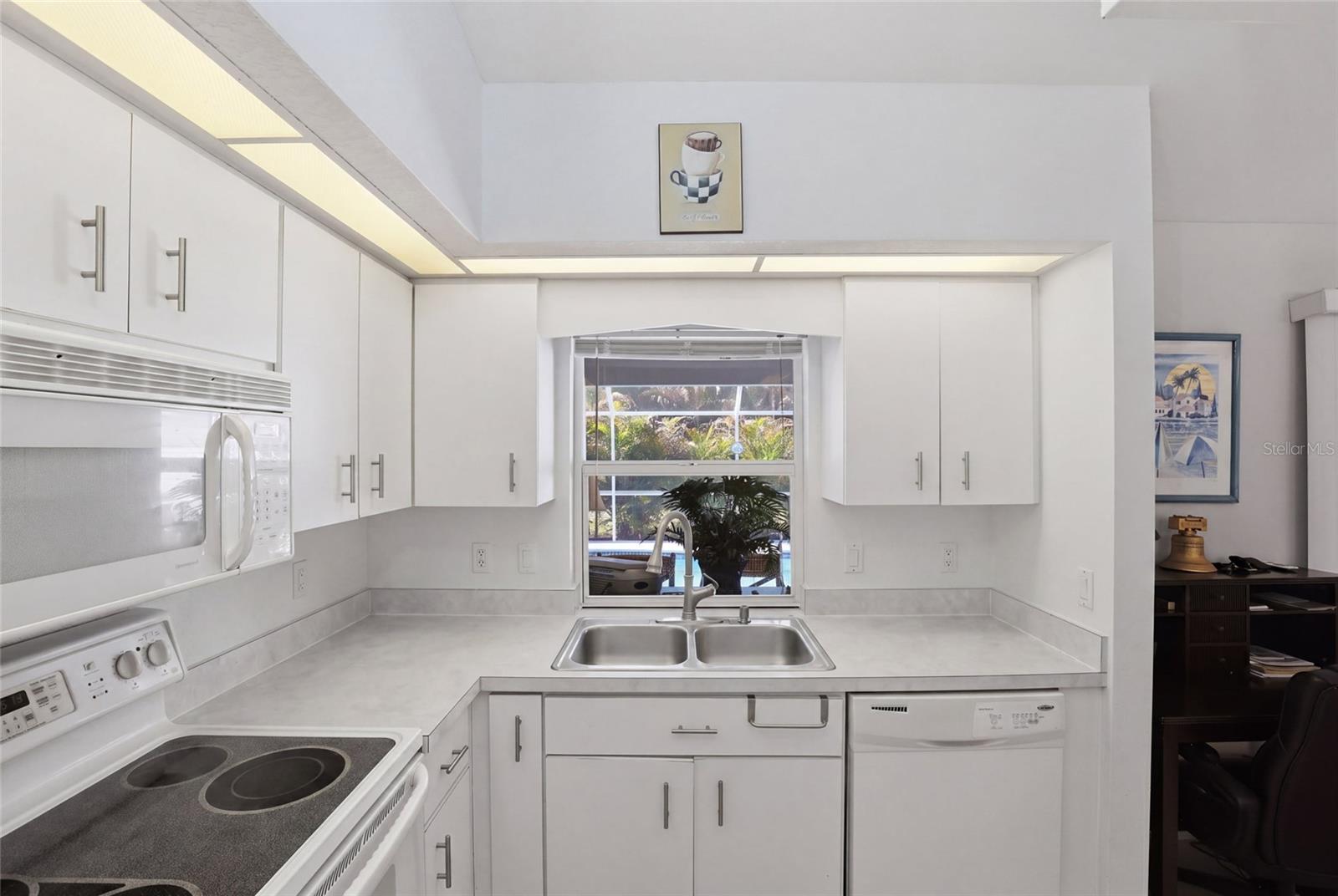 PORT CHARLOTTE SUB 09 - Residential Lease