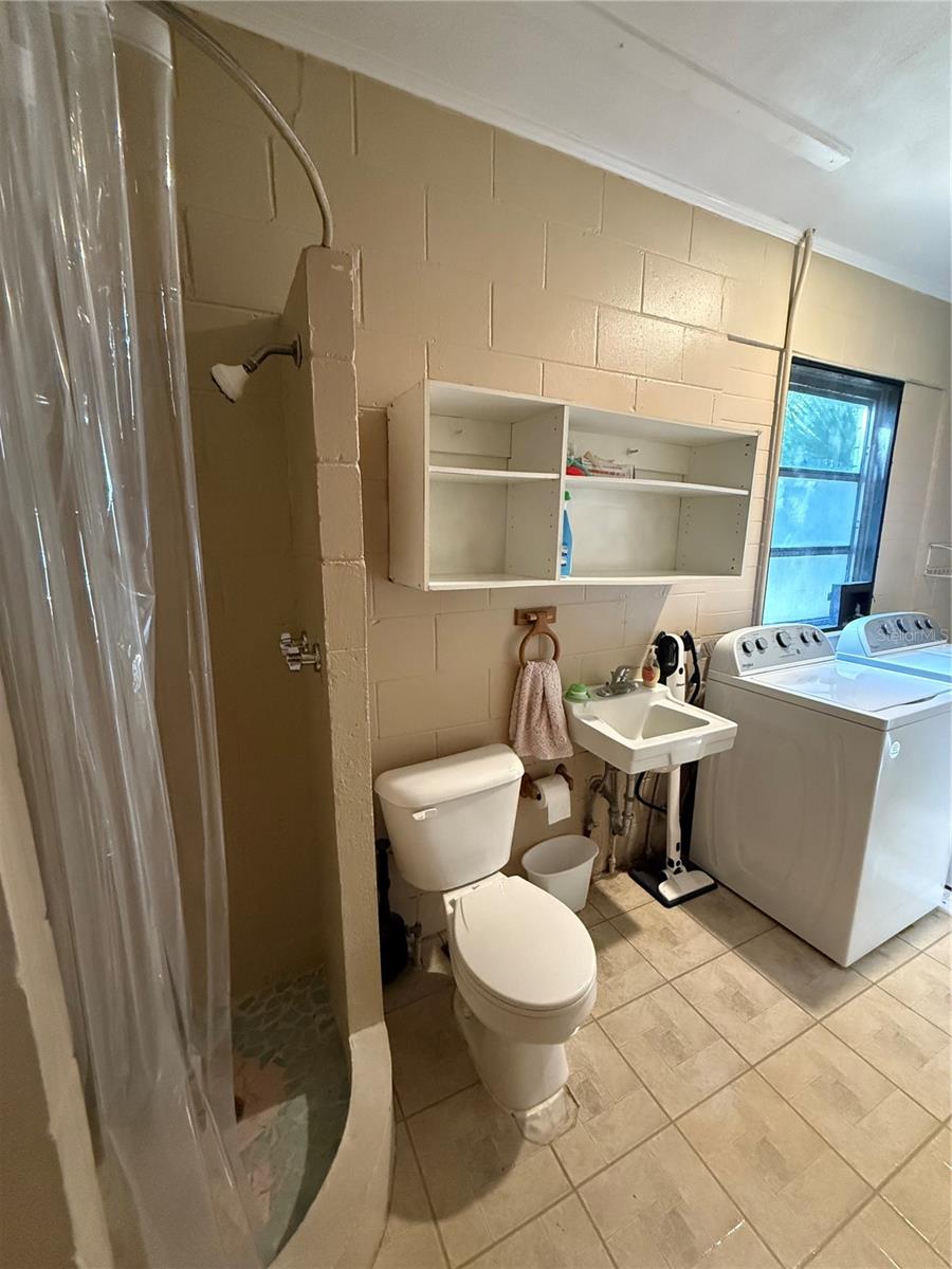 LAND O LAKES ACRES - Residential Lease