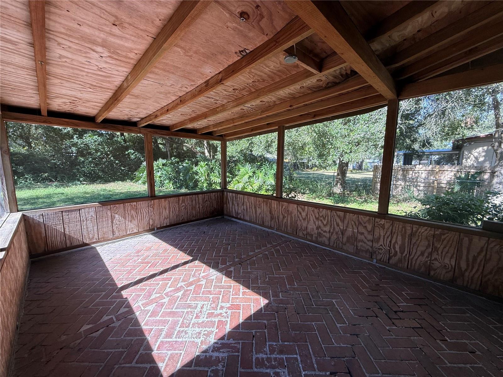 LAND O LAKES ACRES - Residential Lease