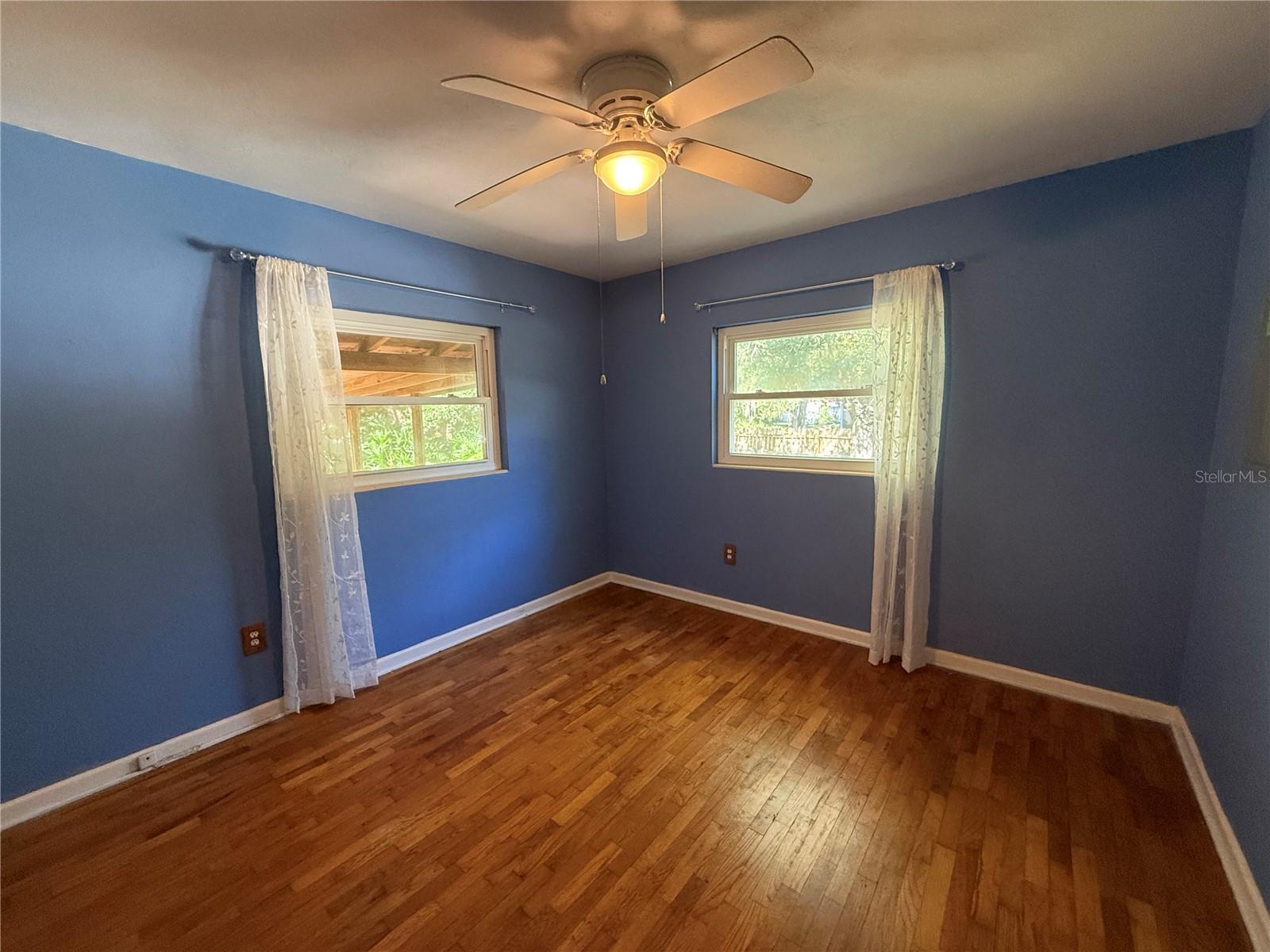 LAND O LAKES ACRES - Residential Lease