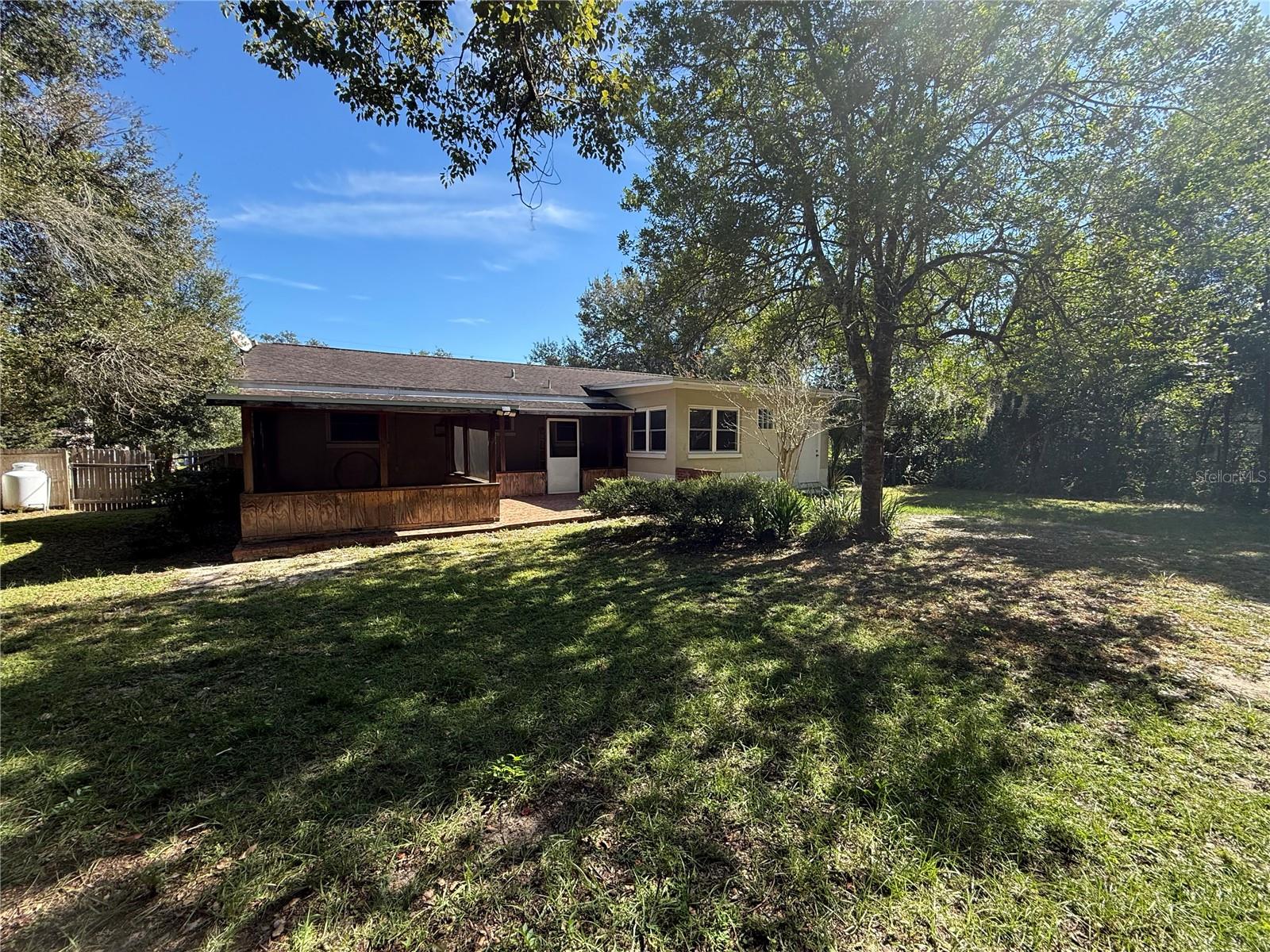 LAND O LAKES ACRES - Residential Lease