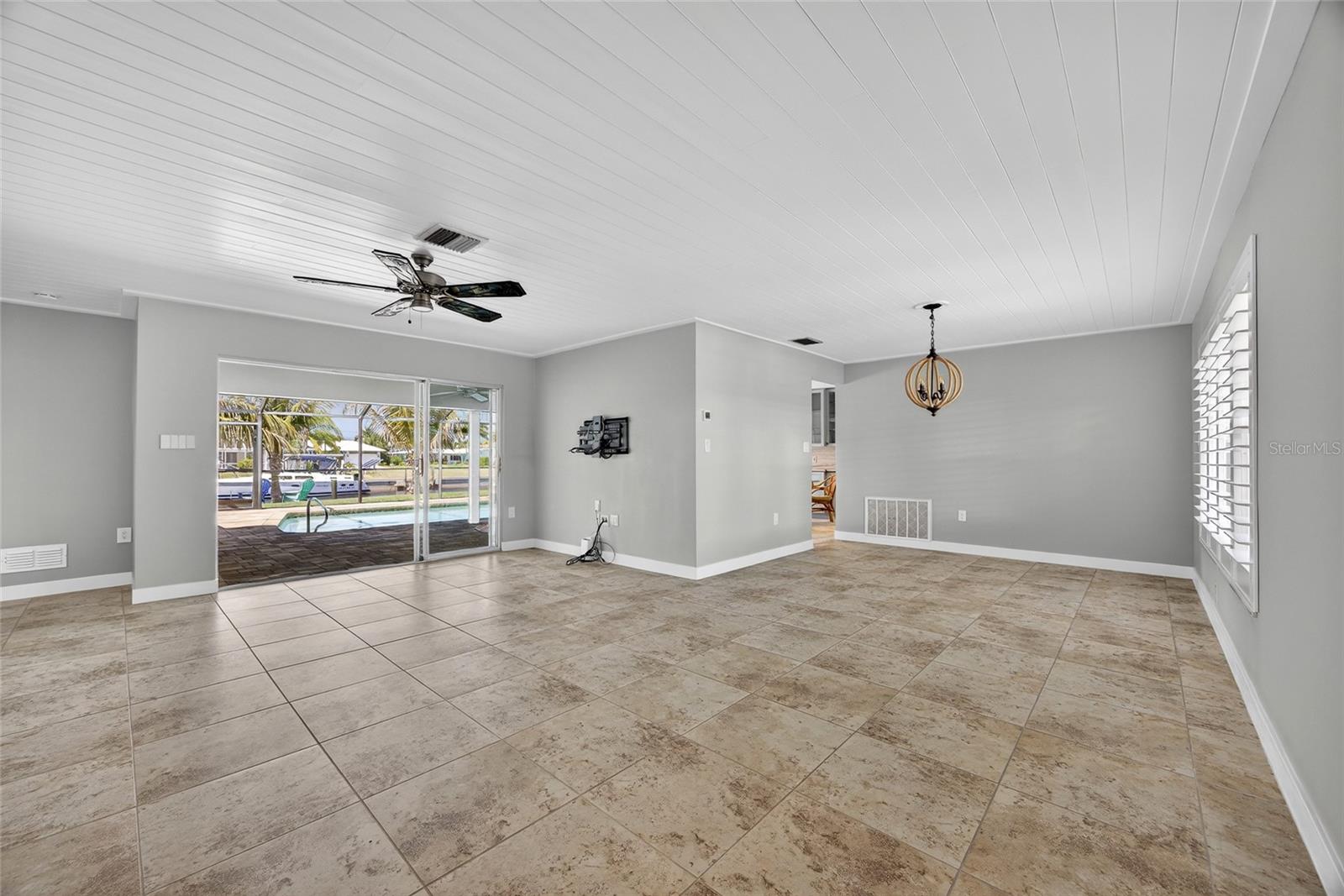 PUNTA GORDA ISLES SEC 04 - Residential