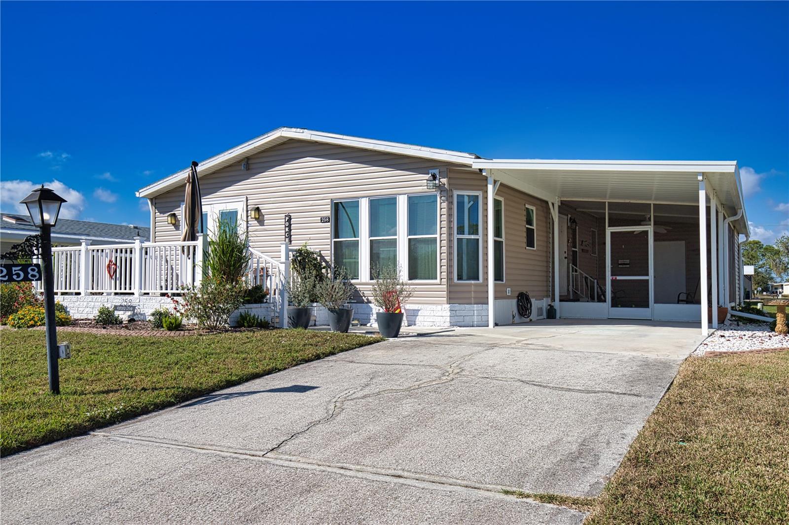 258 VISTORIA DRIVE